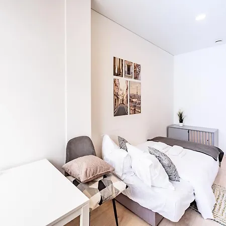 Апартаменты Cozy 1br In Old Town With Free Parking Вильнюс