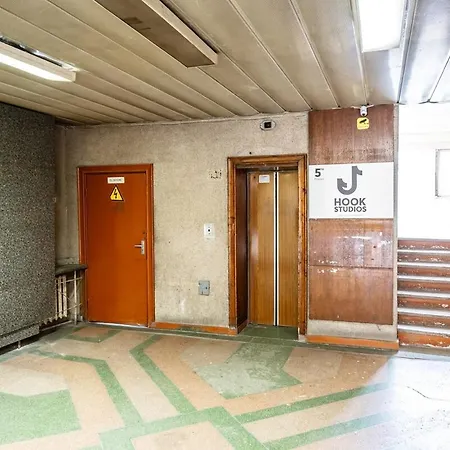 Апартаменты Cozy 1br In Old Town With Free Parking Вильнюс