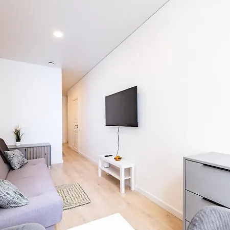 Апартаменты Cozy 1br In Old Town With Free Parking *