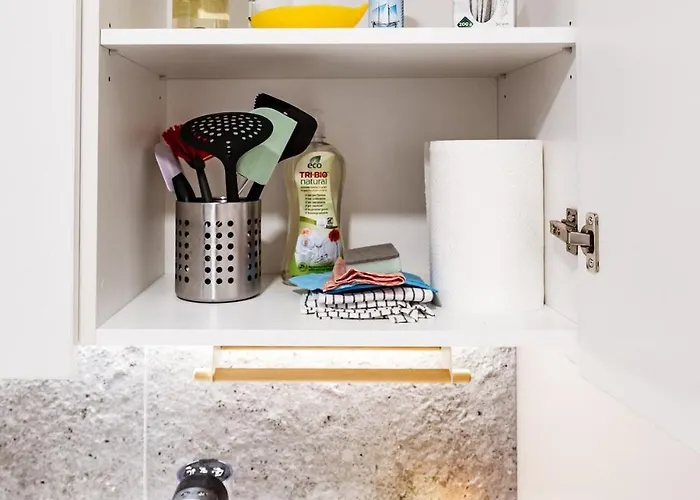 Cozy 1br In Old Town With Free Parking Apartman